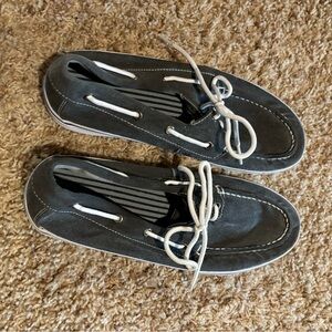 Men’s beach shoes